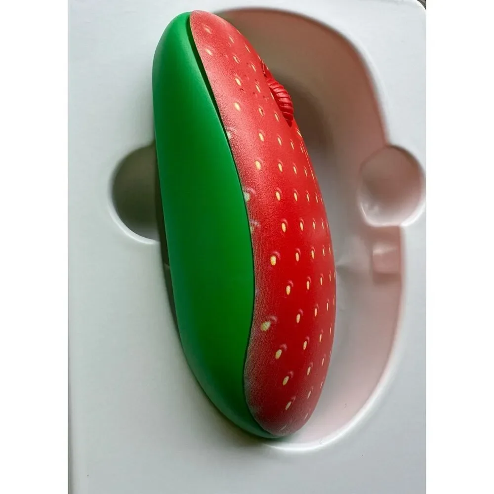 Wireless “Very Berry” Computer Mouse Strawberry Red Green Color Cute Playful Kaw